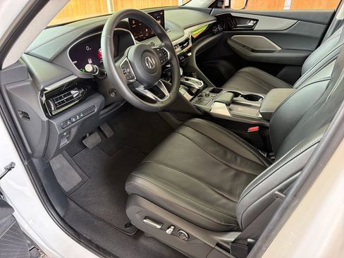 Used 2024 Acura MDX FWD w/ Technology Package image 2