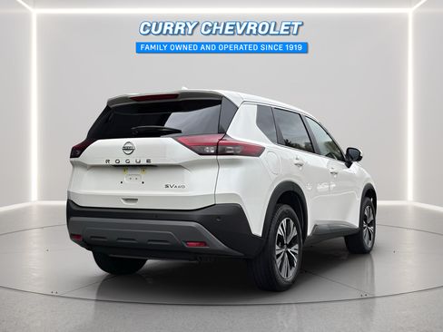 Used 2023 Nissan Rogue SV AWD/4WD image 7