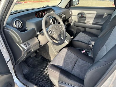 Used 2012 Scion xB image 15