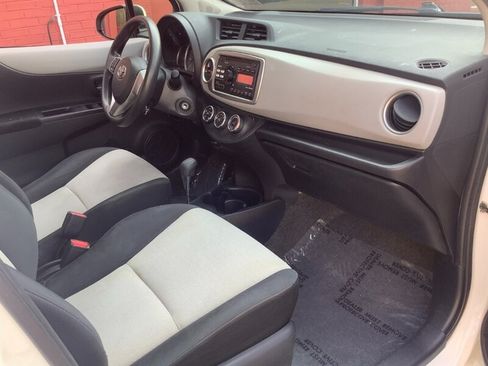 Used 2013 Toyota Yaris LE FWD image 16