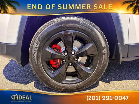 Used 2016 Jeep Cherokee Latitude w/ Cold Weather Group AWD/4WD image 42