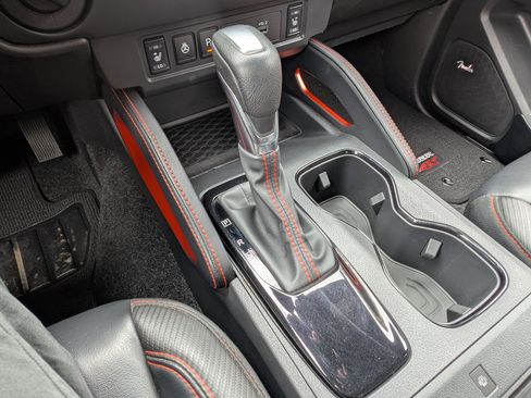 Used 2023 Nissan Frontier PRO-4X w/ Pro-4X Premium Package image 32