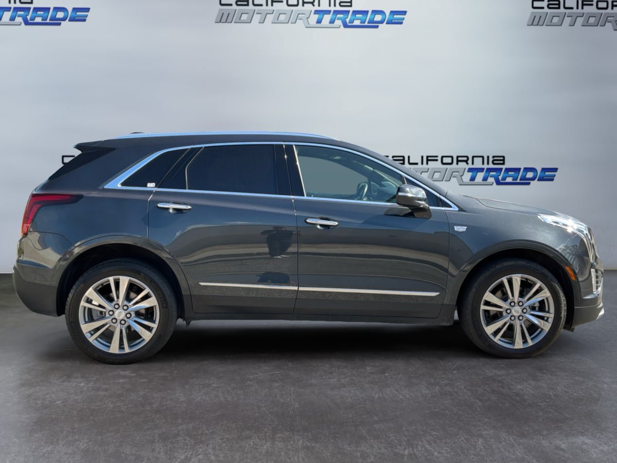 Used 2023 Cadillac XT5 Premium Luxury w/ LPO, Floor Liner Package AWD/4WD image 4