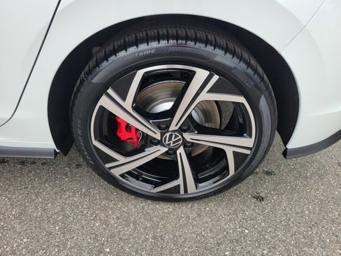New 2026 Volkswagen GTI SE image 25