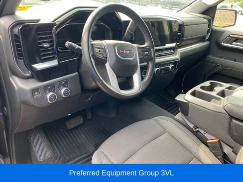 Used 2024 GMC Sierra 1500 Elevation AWD/4WD image 3