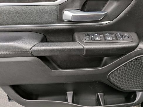 Used 2022 RAM 1500 Big Horn AWD/4WD image 10