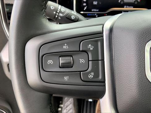 Used 2024 GMC Sierra 1500 Elevation image 24