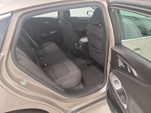 Used 2025 Chevrolet Malibu LT image 8