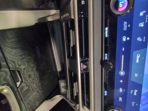 Used 2025 Lexus RX 350 FWD image 19