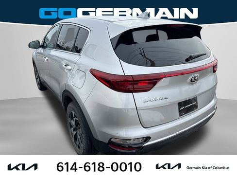 Used 2020 Kia Sportage LX image 2