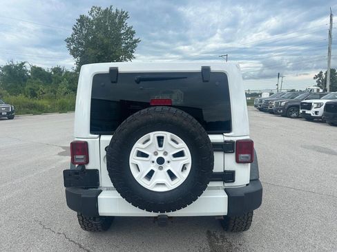 Used 2015 Jeep Wrangler Unlimited Sport AWD/4WD image 6