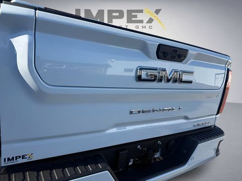 New 2026 GMC Sierra 2500 Denali Ultimate AWD/4WD image 31