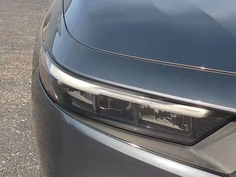 Used 2023 Honda Accord EX image 9