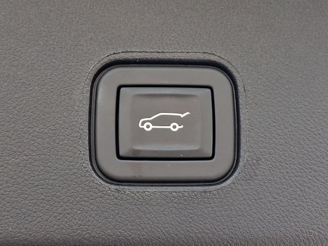Used 2024 Cadillac Lyriq Sport AWD/4WD image 31