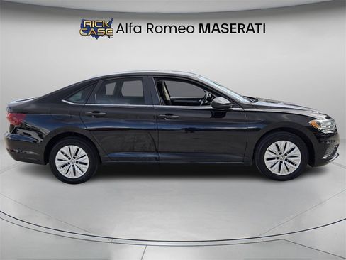 Used 2020 Volkswagen Jetta S image 4