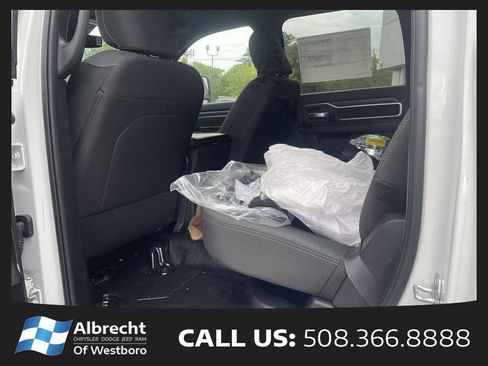 New 2026 RAM 3500 Big Horn AWD/4WD image 12