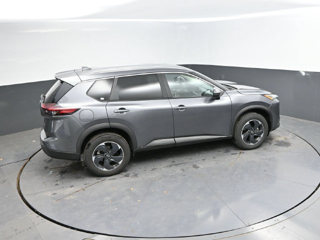 Used 2025 Nissan Rogue SV AWD/4WD image 34