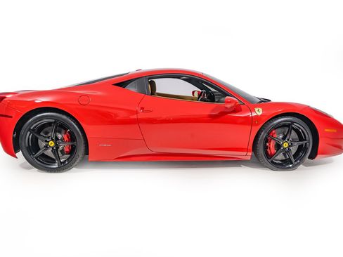 Used 2010 Ferrari 458 Italia Coupe RWD image 10