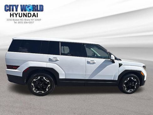 Used 2024 Hyundai Santa Fe SE AWD/4WD image 6