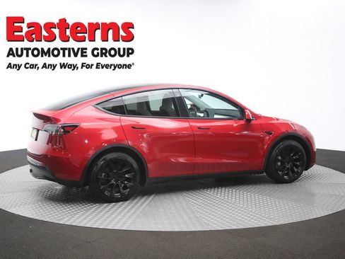 Used 2023 Tesla Model Y Long Range AWD/4WD image 40