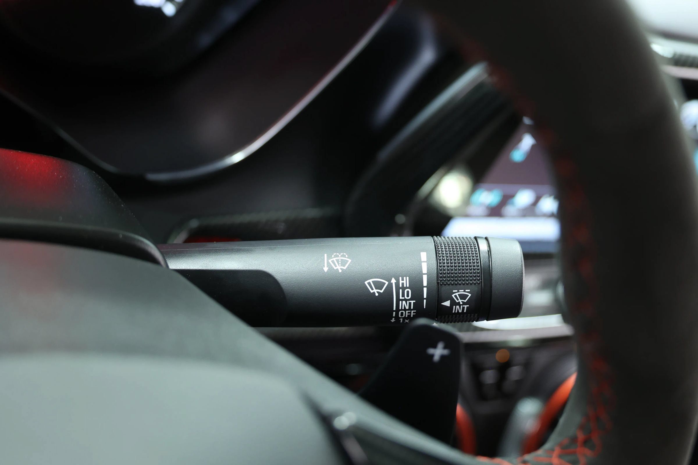 Used 2018 Chevrolet Camaro ZL1 RWD image 30