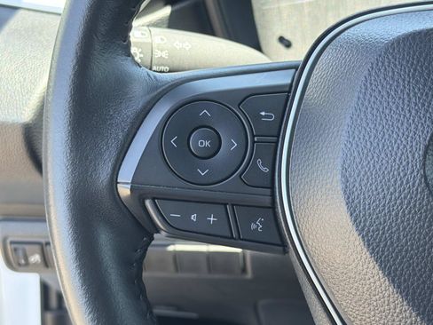 Used 2025 Toyota Corolla SE FWD image 9