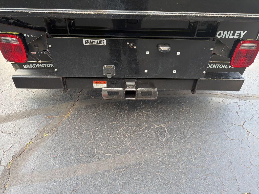 Certified 2024 GMC Sierra 3500 Pro w/ Convenience Package RWD image 8
