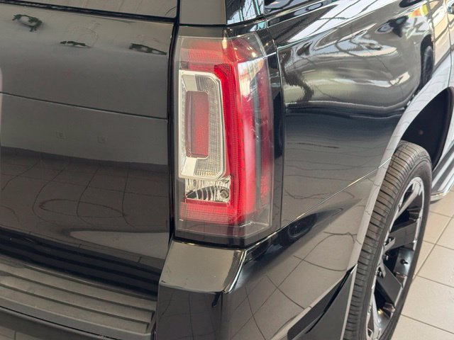 Used 2017 GMC Yukon SLT AWD/4WD image 47