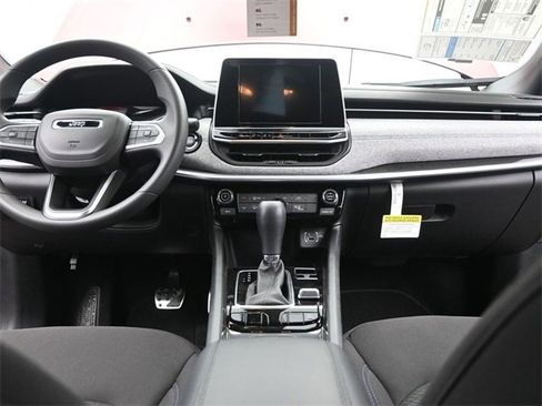 New 2025 Jeep Compass Sport image 24