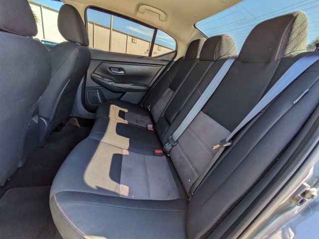 Used 2023 Nissan Sentra SR w/ Midnight Edition Package FWD image 13