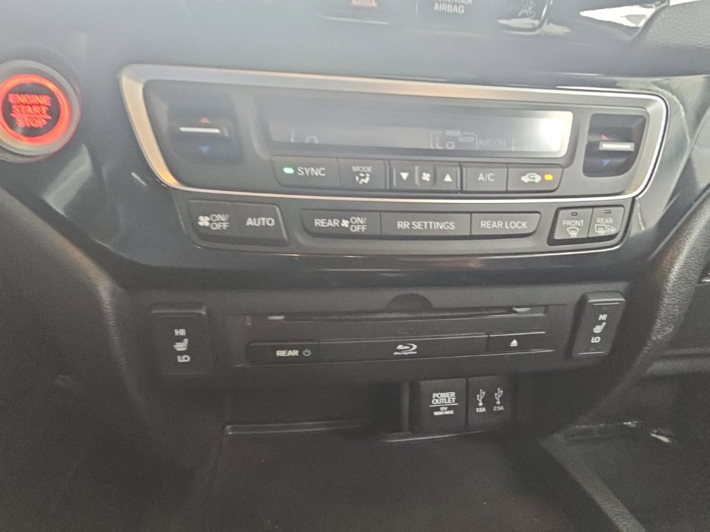 Used 2016 Honda Pilot Touring image 29