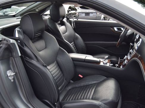 Used 2013 Mercedes-Benz SL 550 image 25