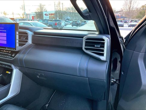 Used 2024 Toyota Sequoia Platinum image 13