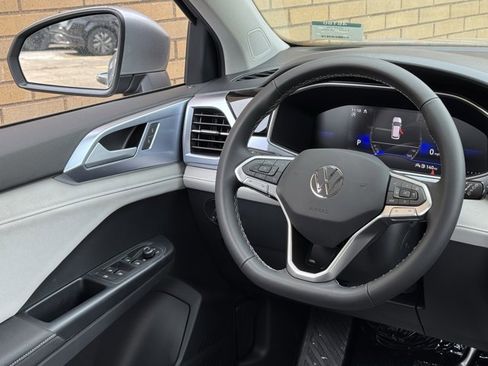 New 2026 Volkswagen Taos SE AWD/4WD image 16
