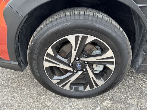 Certified 2025 Subaru Crosstrek 2.0i Premium AWD/4WD image 9