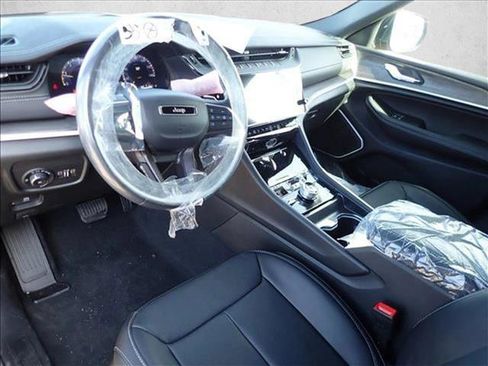 New 2026 Jeep Grand Cherokee L Limited AWD/4WD image 10