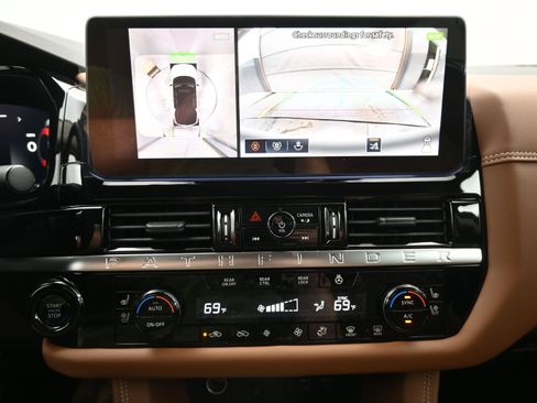 New 2026 Nissan Pathfinder Platinum AWD/4WD image 16