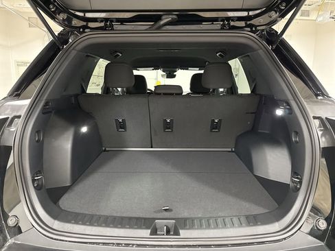 New 2026 Chevrolet Equinox LT w/ Safety and Technology Package AWD/4WD image 24