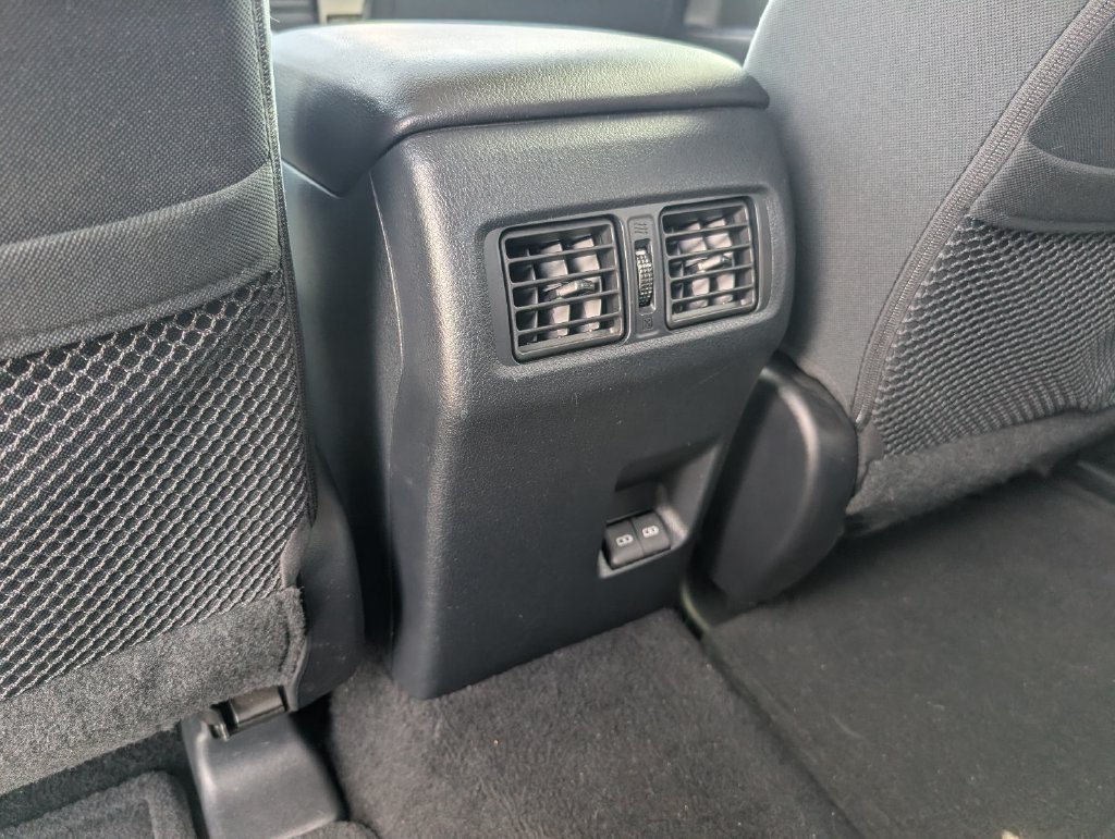 Used 2024 Toyota 4Runner SR5 AWD/4WD image 27