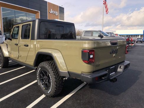 New 2026 Jeep Gladiator Willys image 12