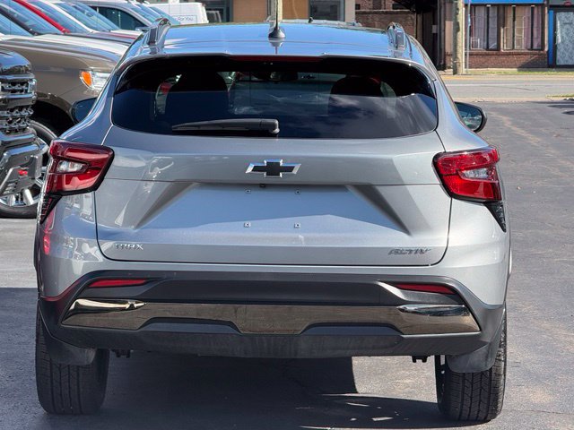 Used 2024 Chevrolet Trax ACTIV w/ Driver Confidence Package FWD image 6