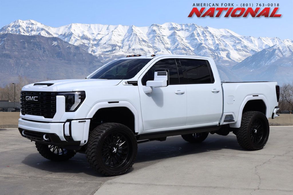 Used 2026 GMC Sierra 3500 Denali Ultimate AWD/4WD image 1