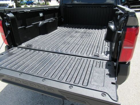 Used 2025 Toyota Tacoma SR w/ Towing Package AWD/4WD image 29