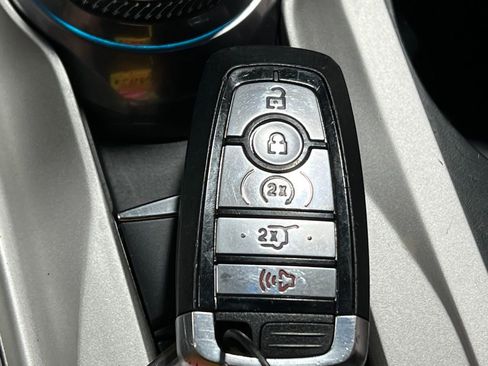 Used 2023 Ford Explorer XLT w/ Equipment Group 202A image 29