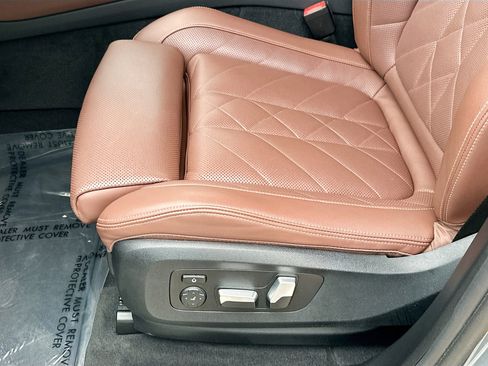 Used 2024 BMW X5 sDrive40i w/ Parking Assistance Package image 19