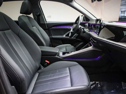 Certified 2025 Audi Q5 Premium w/ Convenience Package image 16