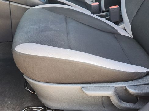 Used 2025 Nissan Versa S w/ Trunk Package image 23