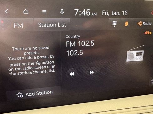 Used 2024 Genesis G70 2.5T image 27