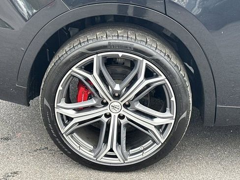 Used 2019 Maserati Levante GTS image 20