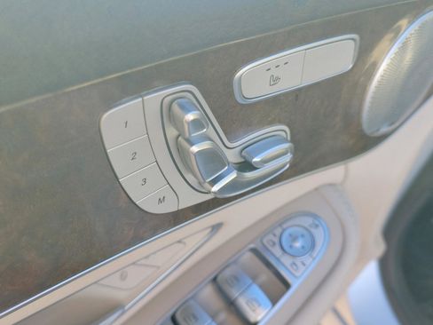 Used 2017 Mercedes-Benz C 300 Sedan image 19